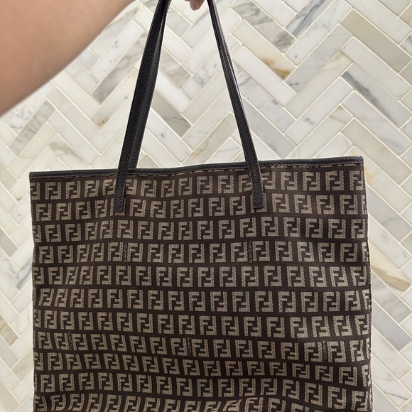 Fendi authentic designer tote - Picture 9 of 9